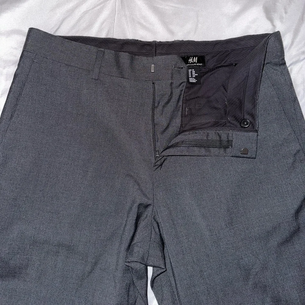 H&M slim fit suit pants, dark grey, size 33R (US).